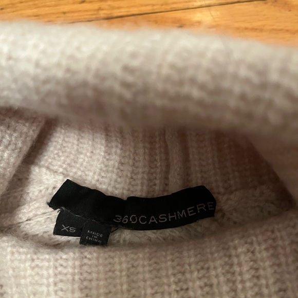360 Cashmere Soft Cream Turtle Neck Sweater - Picture 3 of 7